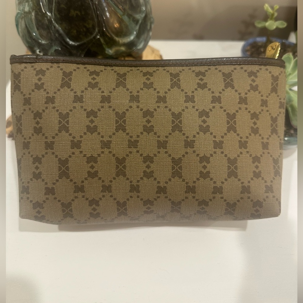 Nina Ricci Pouch - Picture 3 of 5
